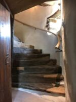 Escalier massif et main courante en chêne